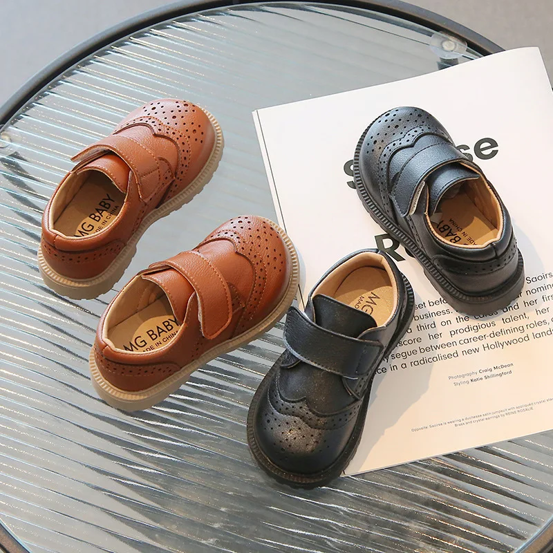 

2023 New Hook & Loop Boys and Girls Retro Britain Style Kids Fashion Round-toe Hollow Hook & Loop Brown Casual Loafers Simple