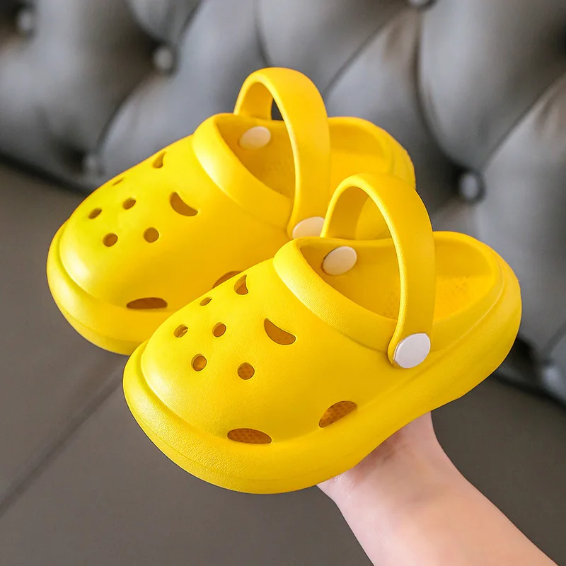 2023 Boys Girls Summer Kids Clogs Children\'s Hole Shoes Infant Indoor Slippers Non-Slip Beach Sandals Toddler Baby Home Shoes