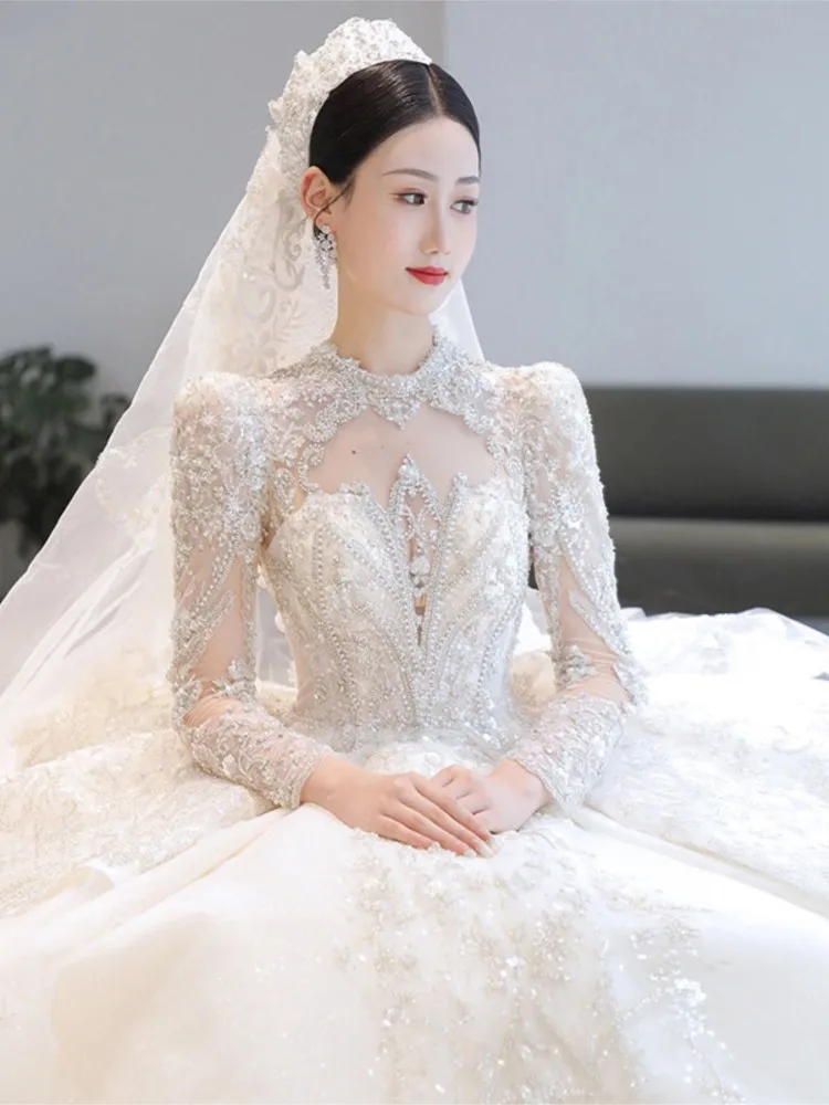 

A new style of large-sized long-sleeved and strapless dress with high-quality main fabric