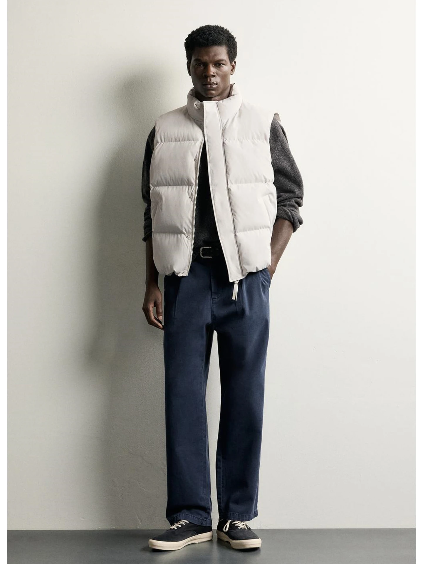 Men's Slim Fit Cotton Vest Autumn New Arrival Pocket Decorated Stand Collar Sleeveless Zipper Straight Tube Breathable Outerwear