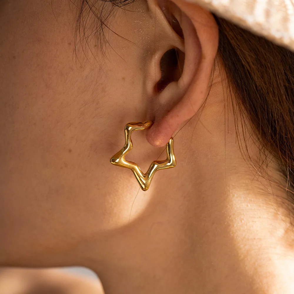 

Stainless Steel PVD 18K Gold Plated Tarnish Waterproof Wave Star Hoop Earrings For Woman Jewelry Wholesale Trendy