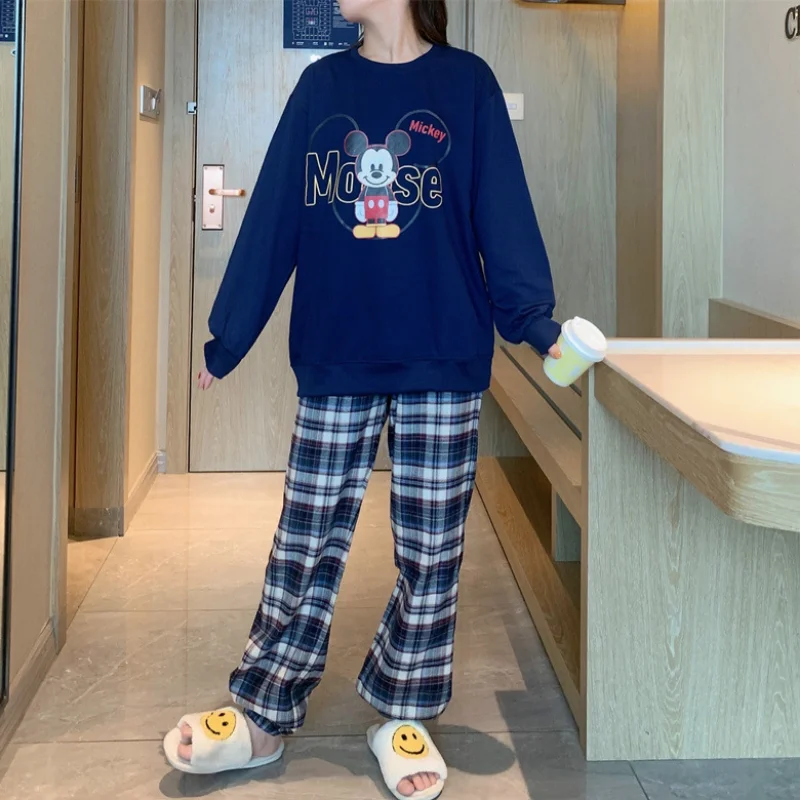 Disney Mickey spring and autumn milk silk long round neck pullover pajamas women\'s casual breathable outside loungewear set