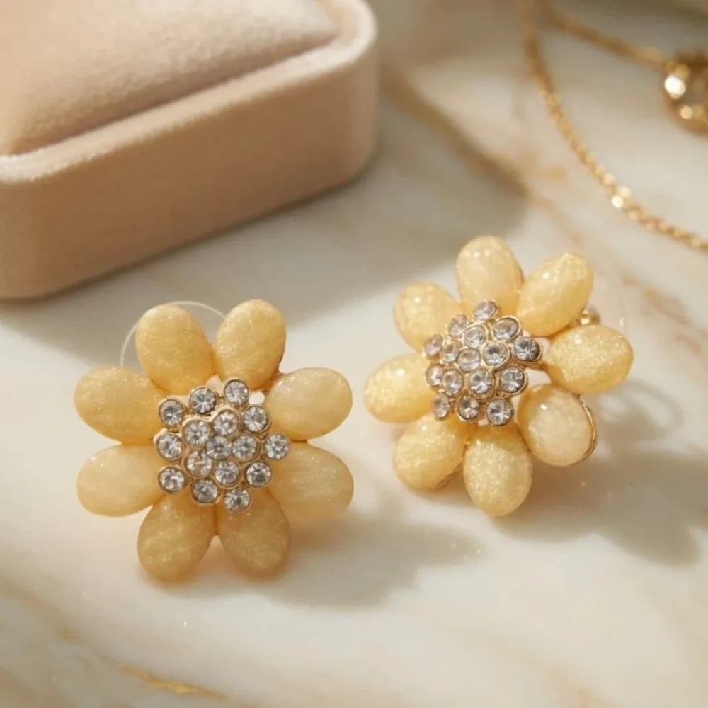 Retro Colored Diamond Earrings with Gorgeous Resort Style Earrings 0319