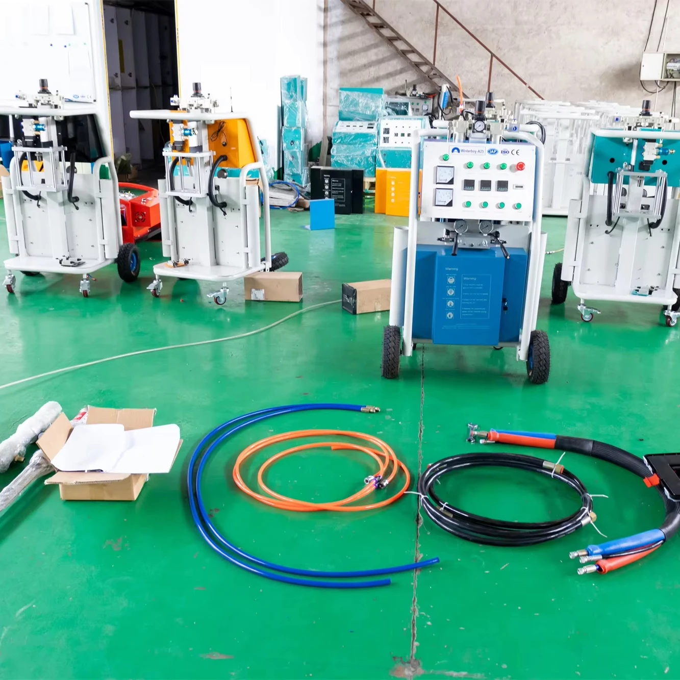 

Polyurea Spray Machine Spray Foam Insulation For PU Foam Painting Equipment With Two Component Airless Paint Machine