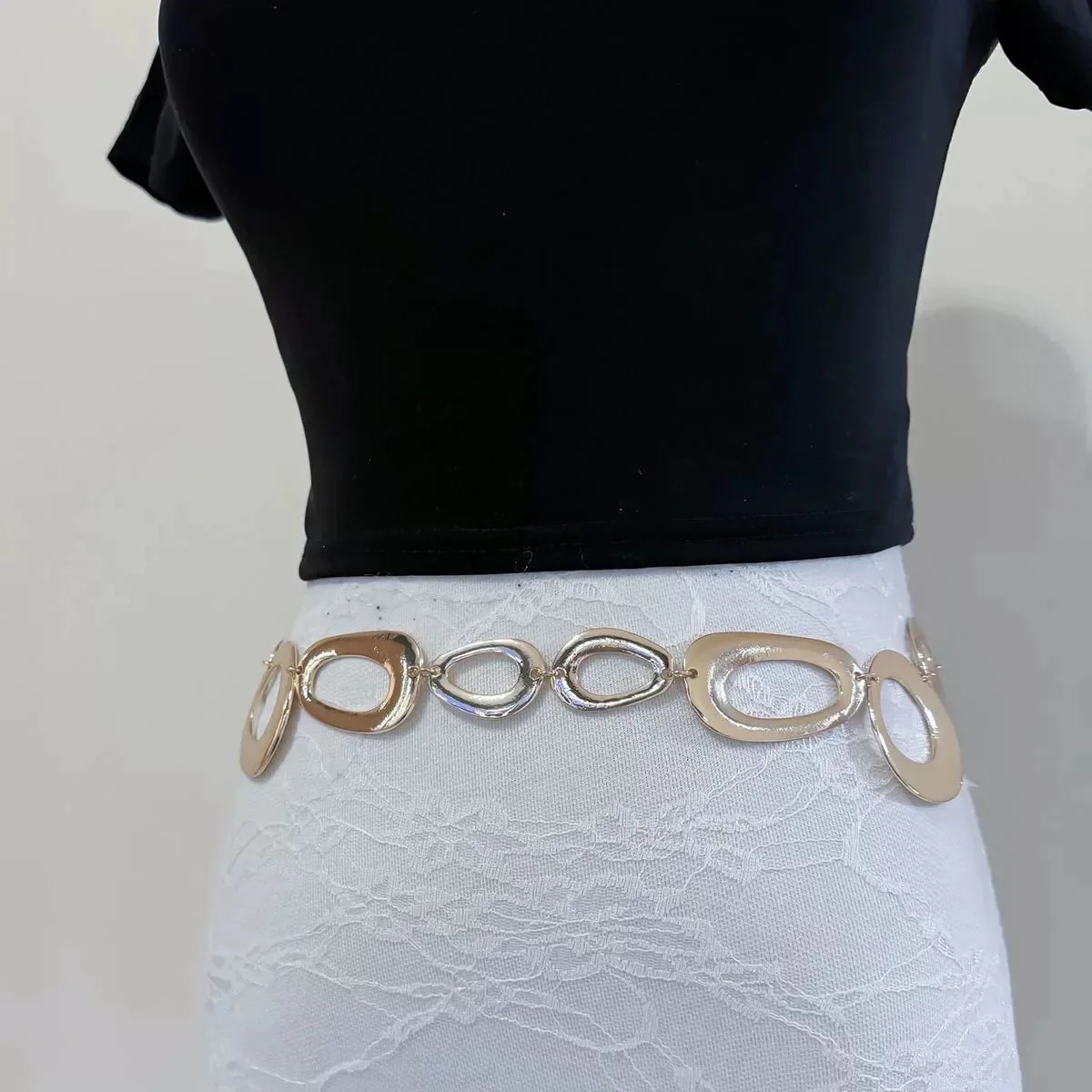 女性不規則なベルトゴシック中空サークルヴィンテージパンク金属バックルボヘミアン Y2K ウエストバンドベルトジーンズ装飾ボディチェーン