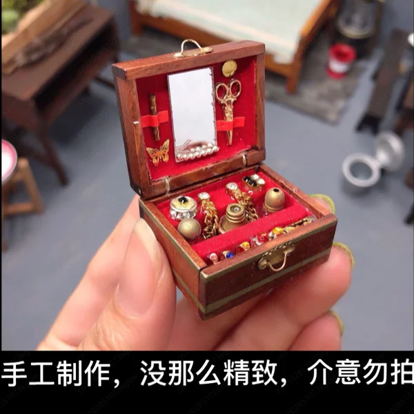 

1:12 мини-кукольный домик с орнаментом на рукаве, жемчужная шкатулка с сокровищами, миниатюрная сценическая гардеробная, шкатулка для драгоценностей, аксессуары липкие