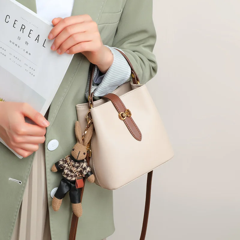 

Summer New Women's Bag Crossbody Bucket Bag Leather Versatile High-quality Handbag Commuting Bag Shoulder Bag