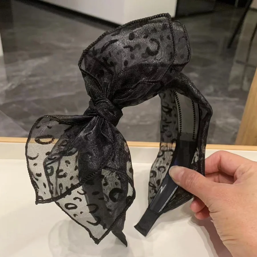 Modisches Spitzen-Schleifen-Stirnband für Frauen und Mädchen, Elegantes Großes Netz-Schleifen-Haarband, Niedlicher Haarreif, Haar-Accessoires für den Alltag und Partys – Detail 5