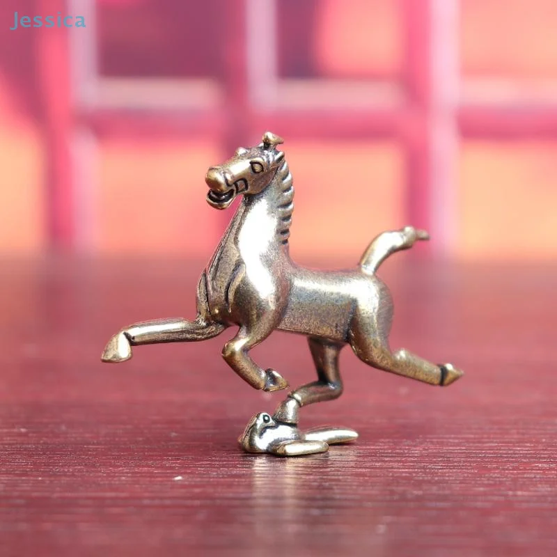 ♥ Adorno de bronce 'caballo galopante en una golondrina voladora', decoración de té para mascotas para el hogar, adorno artesanal de escritorio