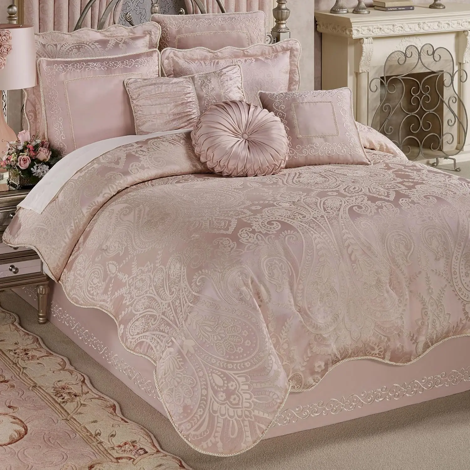 Romantic Princess Blush Oversized Jacquard Woven Scrollwork Comforter Set King