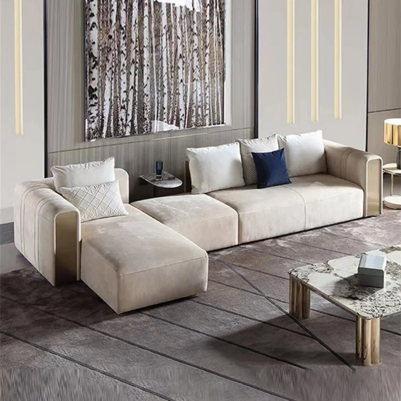 

Современный диван из матовой технологичной ткани класса люкс для малогабаритных квартир, угловой или прямой формы, с высокой эластичностью.