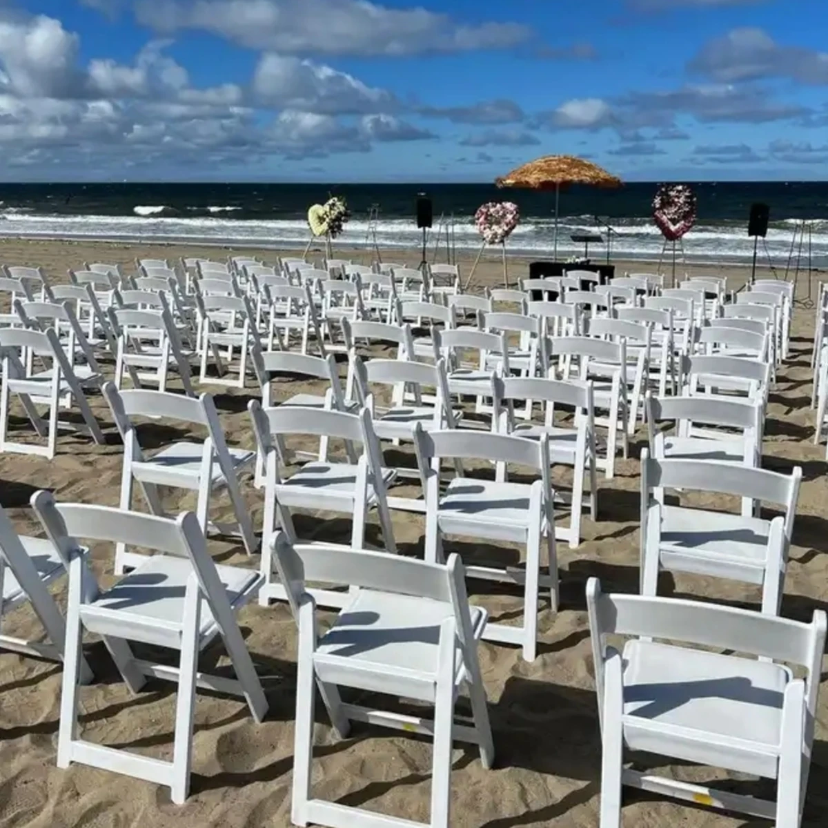 56pcs）Wholesale White Slat Beach Wedding  Resin ChairBanquet Party Winbledon Folding Chairs For Event 284