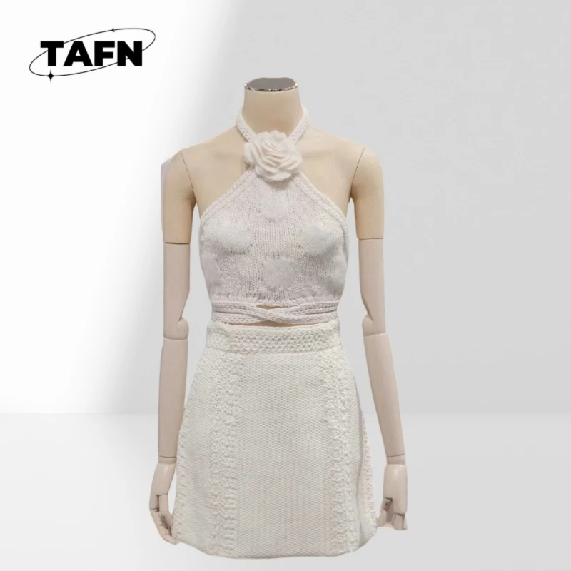 Comfortable Two-Piece Women's Skirt Set for Relaxed Summer Days Chic Women’s Skirt Set, Great for Hot Weather Fashion AI1310