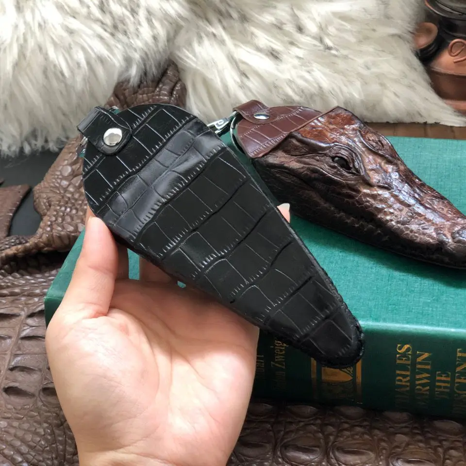 Thailand leather crocodile head keychain car pendant men's high-end keychain home accessories figurines home decor