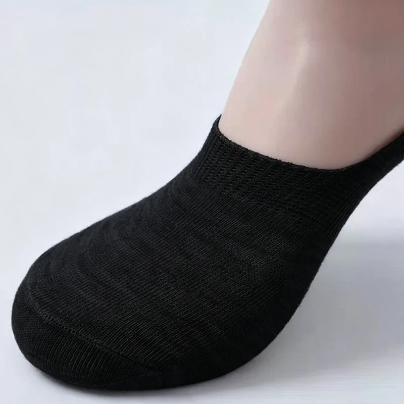 1/5/10 Pairs B&W No Show Socks, Comfort Sweat Wicking Breathable Simple Style, Low Cut Invisible Boat Socks Daily Casual Wear view 3