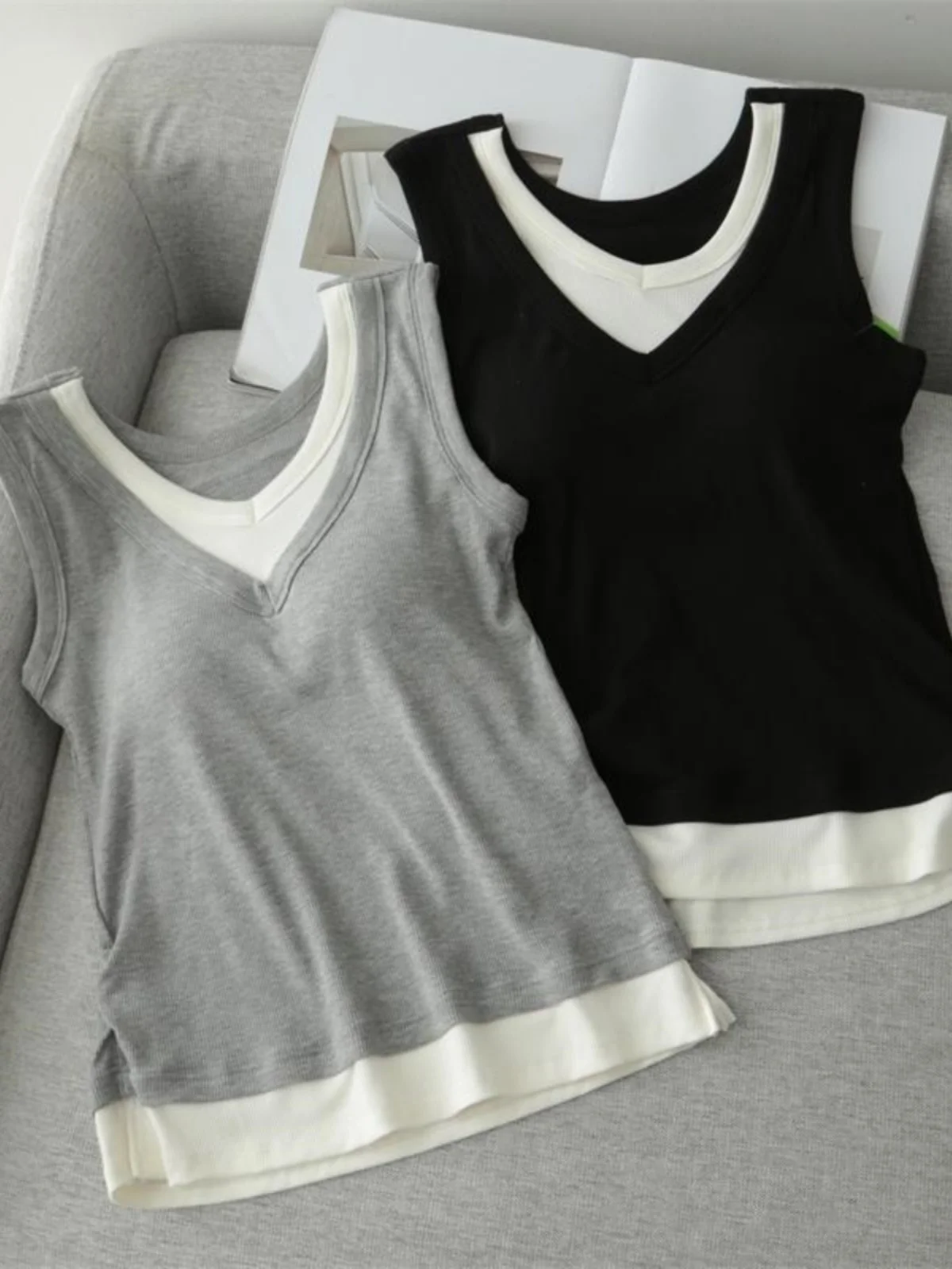 Slim Fit V-Neck Tank Top Women's Outerwear Vest Non-Removable Pad Casual Commute Style  Color Summer 2024 Fashion