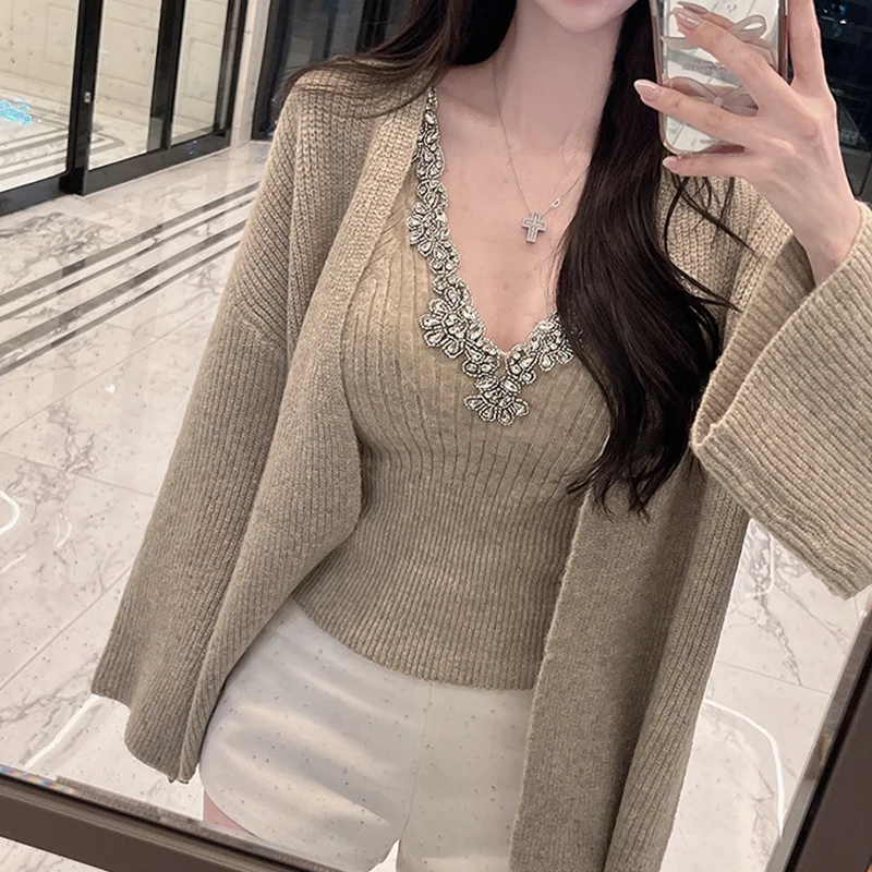 

Sexy Slim Fit Short Knitted Vest Top Diamond Embellished Design Versatile Women's Fashion Casual Wear Polyester Blend No Sleeve