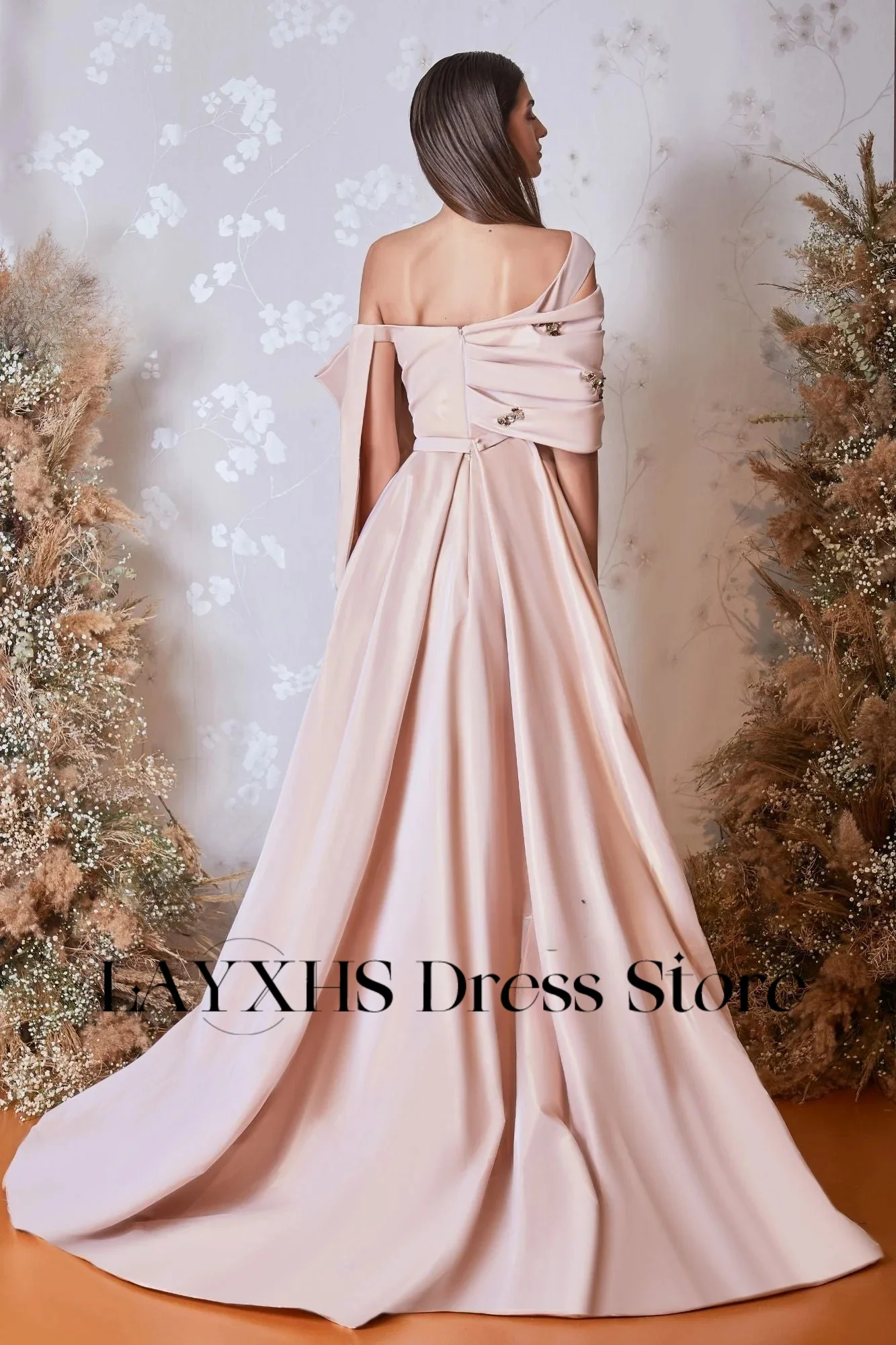 LAYXHS robes de soirée arabes saoudiennes élégantes hors de l'épaule nœud perlé tribunal train côté Sli robes de bal personnalisé فساتmavera