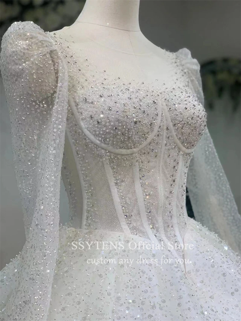 Vestido de baile de luxo vestidos de casamento personalizado 2025 árabe dubai pérolas ilusão mangas compridas vestidos de noiva