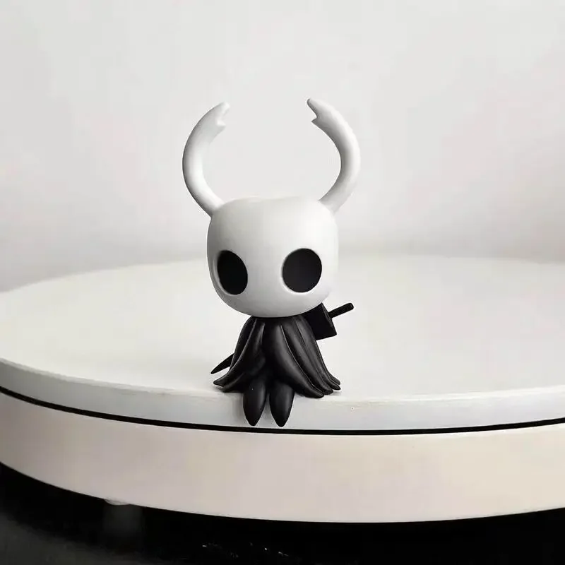 Hollow Knight The Knight Figure 9cm Sitting PVC Statue Boxed Collectible Anime Desktop Decor Gaming Room Ornament Gamer Gift