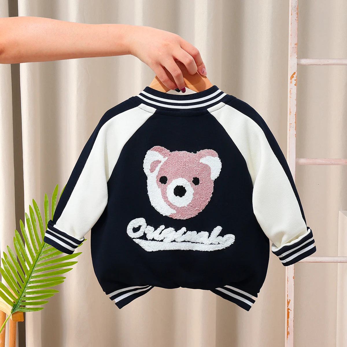 Boys Casual Bear Letter Embroidery Color Block Button-Up Baseball Jacket Children's Fashion Outerwear
