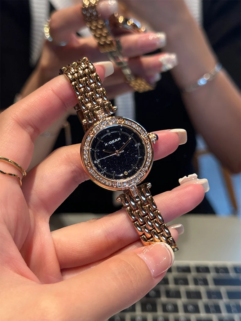 Relojes de cuarzo elegantes de lujo para mujer, reloj de pulsera con esfera de diamante de alta calidad para mujer, pulsera de acero inoxidable a la moda