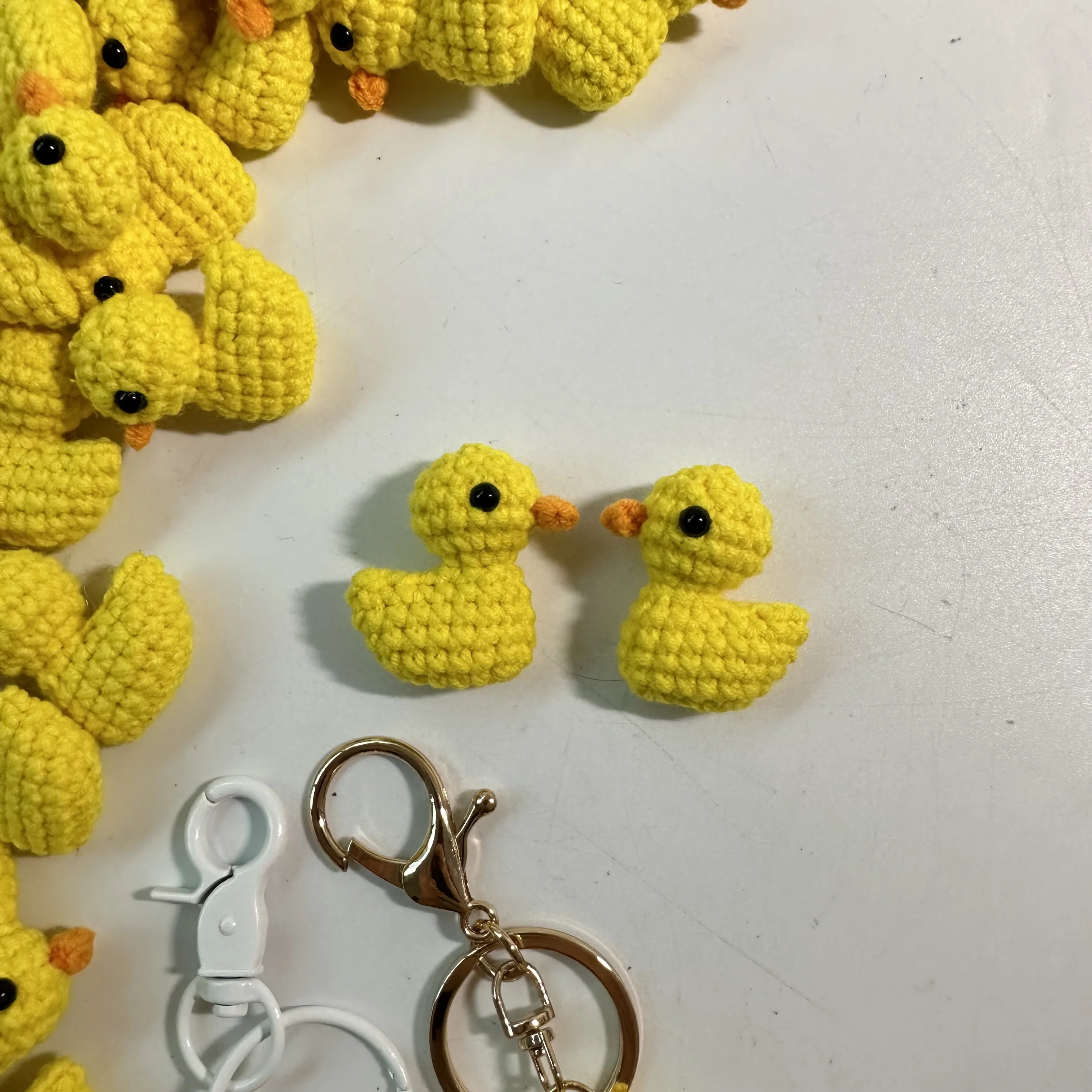 Mini Cute Duck Knitted Keychain Handmade Crochet Pendant Creative Car Bag Mobile Phone Charm Gift Wholesale Clothing Decoration