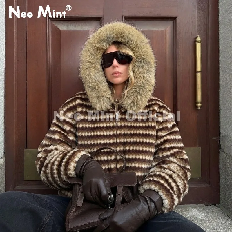 Neo Mint 2026 Winter Hooded Striped Teddy Fur Coat Women Brand Street Fashion Girls Oversized Faux Lamb Fur Jacket Warm Overcoat