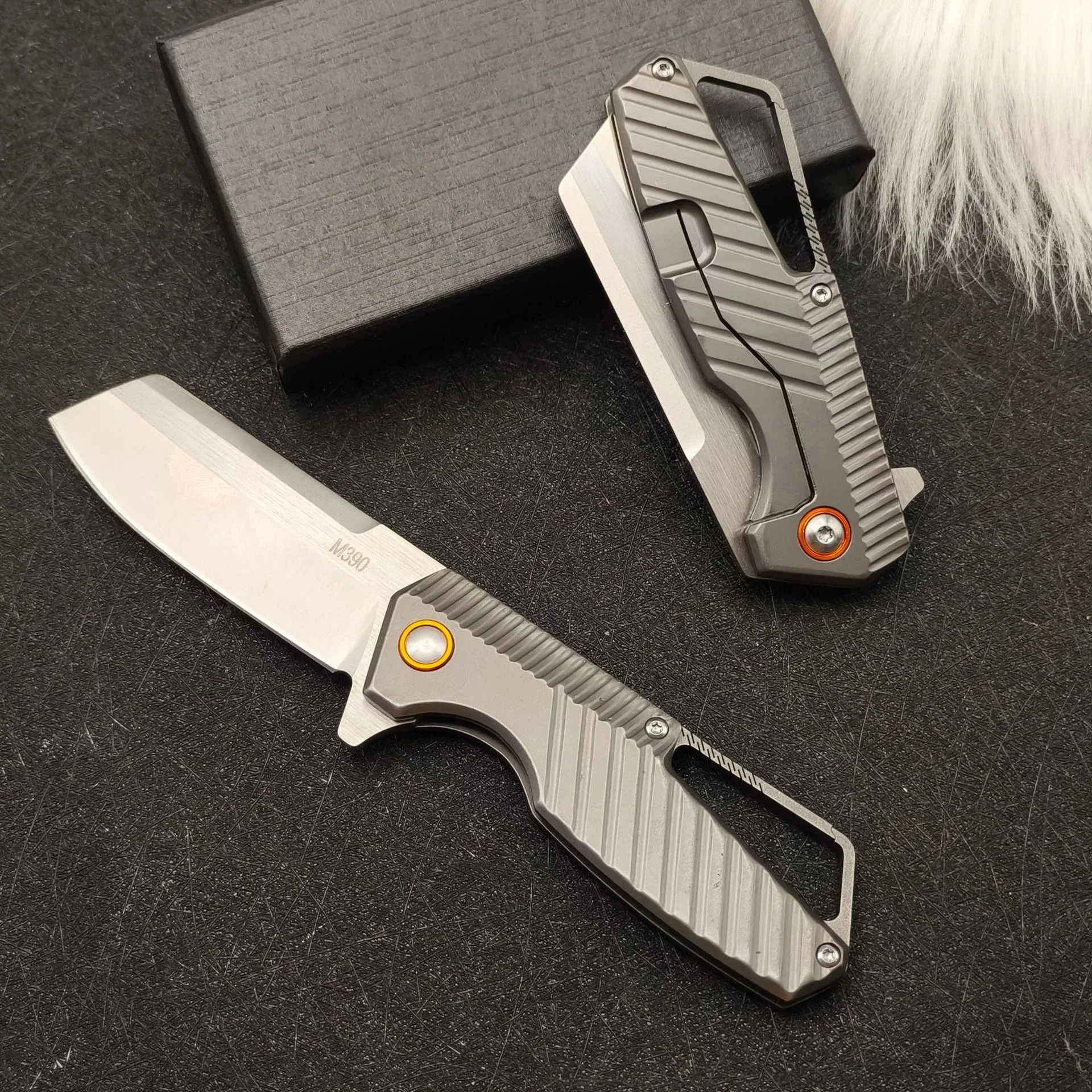 

Outdoor Portable Tool Knives M390 steel folding Knives 61HRC High Hardness Handmade Knives 220 steel handle