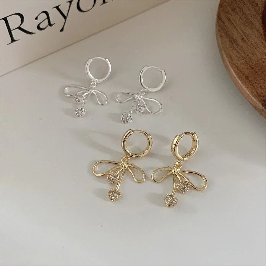 

925 Sterling Silver Chic Heart Love Zircon Hollow Bow Stud Earring for Women Fine Jewelry High Luxury Vintage Accessories