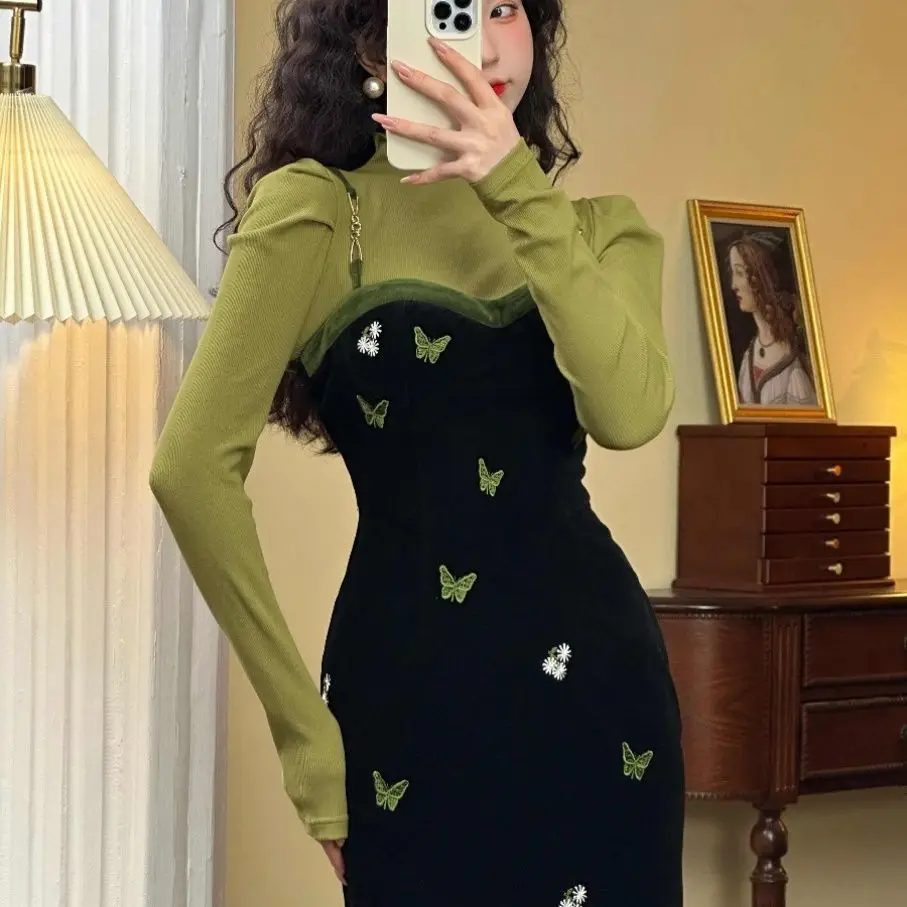 Two-Piece Velvet Hip-Wrapped Dress+Knitted Bottoming Top Women 2024 Autumn Winter New High-Quality Temperament Long-Sleeved Suit