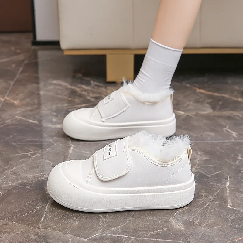 Fashion Cotton Shoes Women New Round Toe Platform Plush Shoes Warm Thick Sole Low Top Female Plush Footwear 2024 Autumn Winter