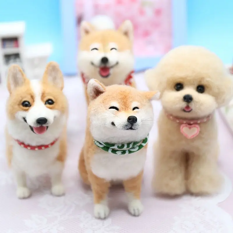 

Самый продаваемый новый продукт из шерстяного фетра. Новый пакет ручной работы с милой собакой. Акита. Тедди. Фетр корги.