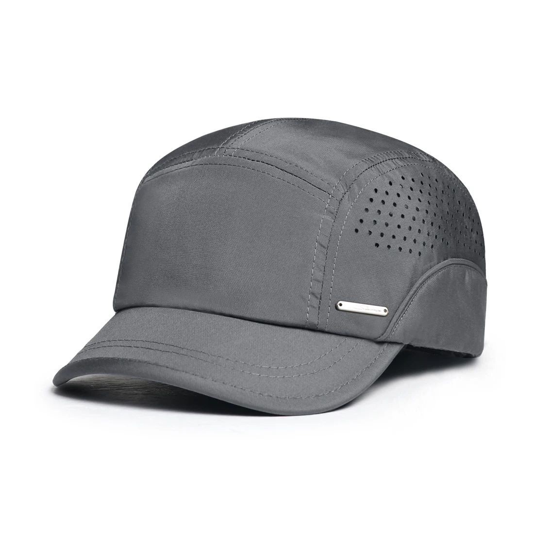 Outdoor sports windproof dry side-ventilated mesh metal logo short-brim baseball cap for daily outings and commutes