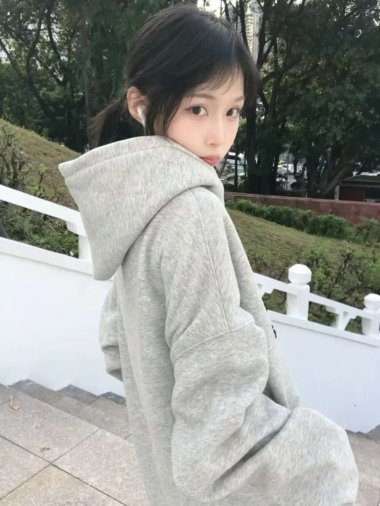 العصرية الأبيض ey Long Sve هوديي المرأة المطرزة طباعة فضفاضة الهيب هوب Sle التخسيس الشارع الشهير سستة العصرية Jaet #2