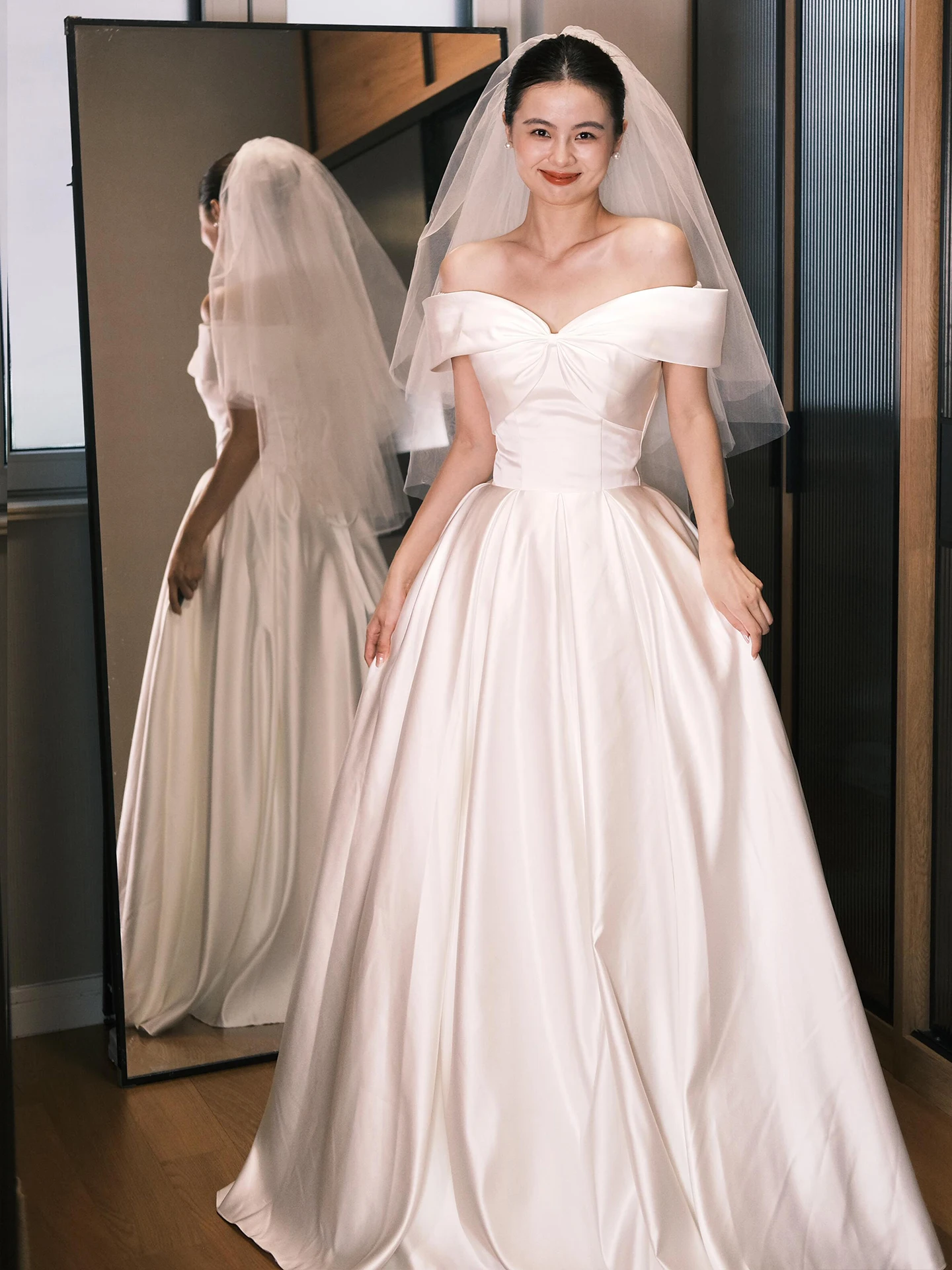 

Ele Simple Satin One-oulder Floor-Length Engagement Dr White Bridal Gown with Veil for Young Women Ages 8-25