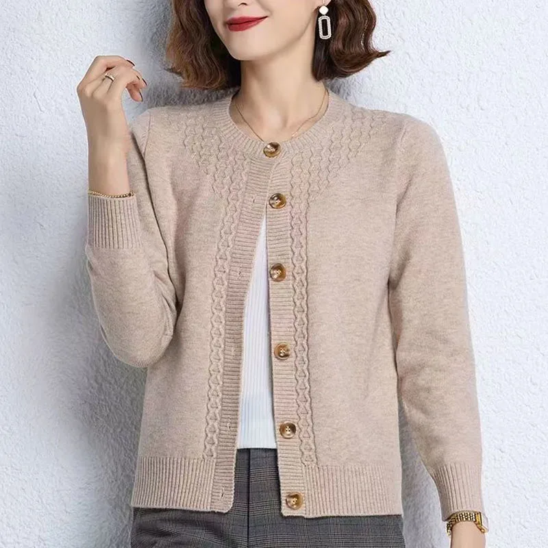 2023 New Autumn Fashion Solid Color Simple Round Neck Panel Button Knitted Cardigan Temperament Commuter Women\'s Loose Sweater