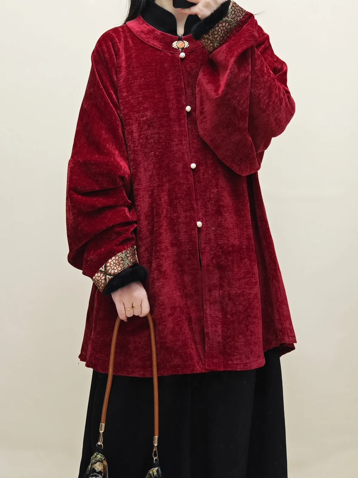 

Новогодний костюм Ханьфу в стиле династии Мин с круглым вырезом, короткими рукавами и бантом, повседневный, для весны, осени и зимы, женский, традиционный китайский наряд.