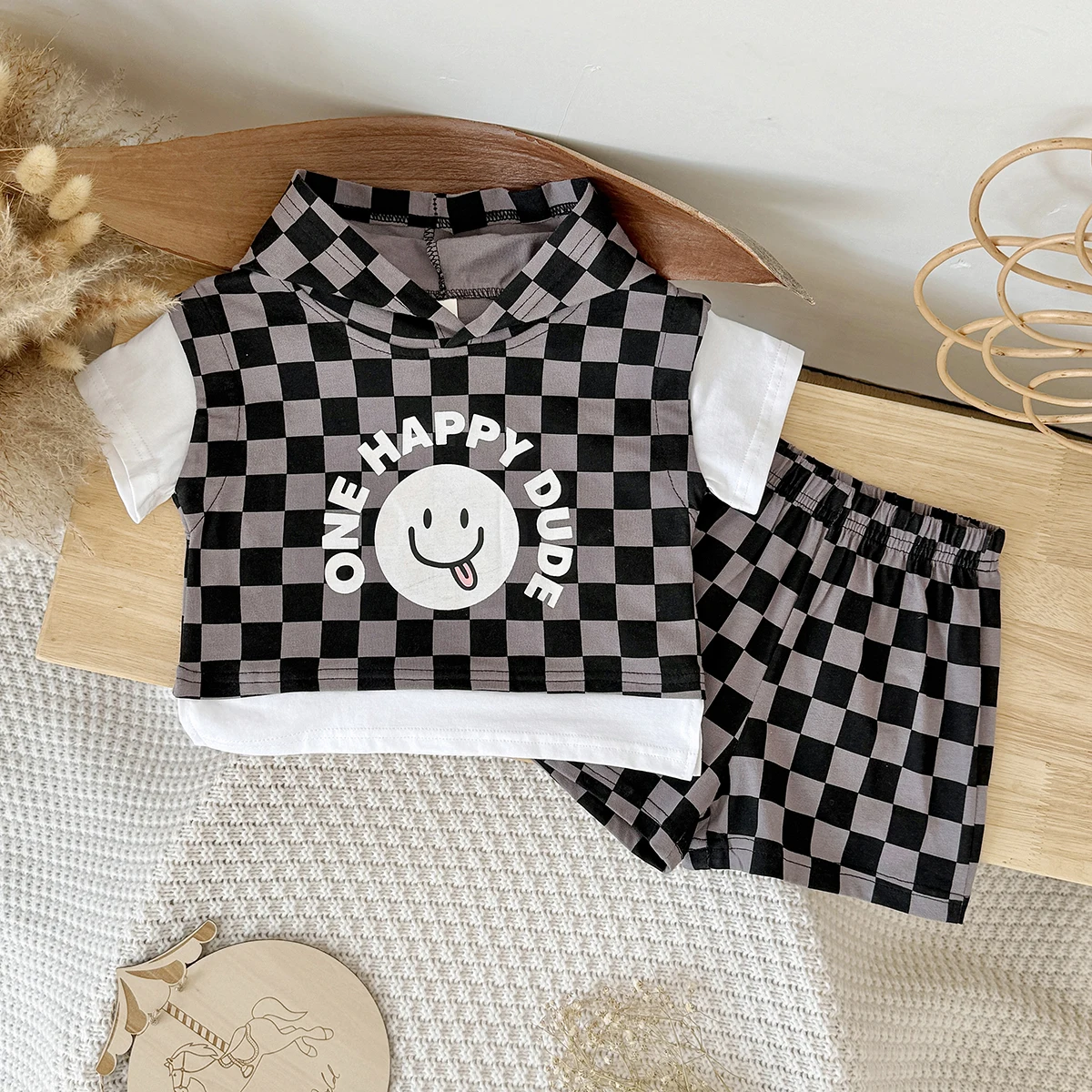 2pcs Baby Clothes Leisure Style Set Infant Cartoon Smiley Face Print Hoodie Top+shorts Outfits Retro Trendy Cool Style Children
