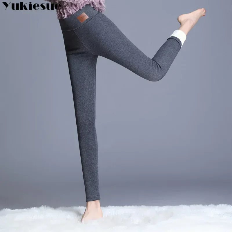 Pantaloni caldi neri invernali skinny velluto spesso lana leggings per ragazze pantaloni da donna Pantaloni in cashmere di pelle di agnello per leggings da donna