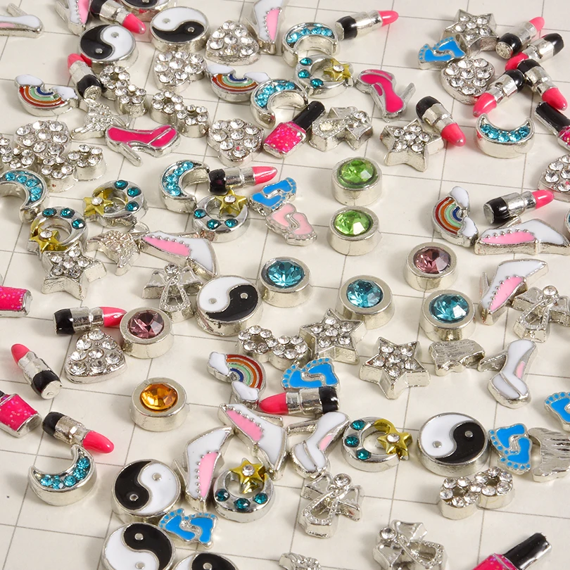 20Pcs Enamel Red Lipstick Witch Moon Star Beads Cute Angel Rainbow Tai Chi Gossip Floating Charms For Glass Locket Jewelry Bulk