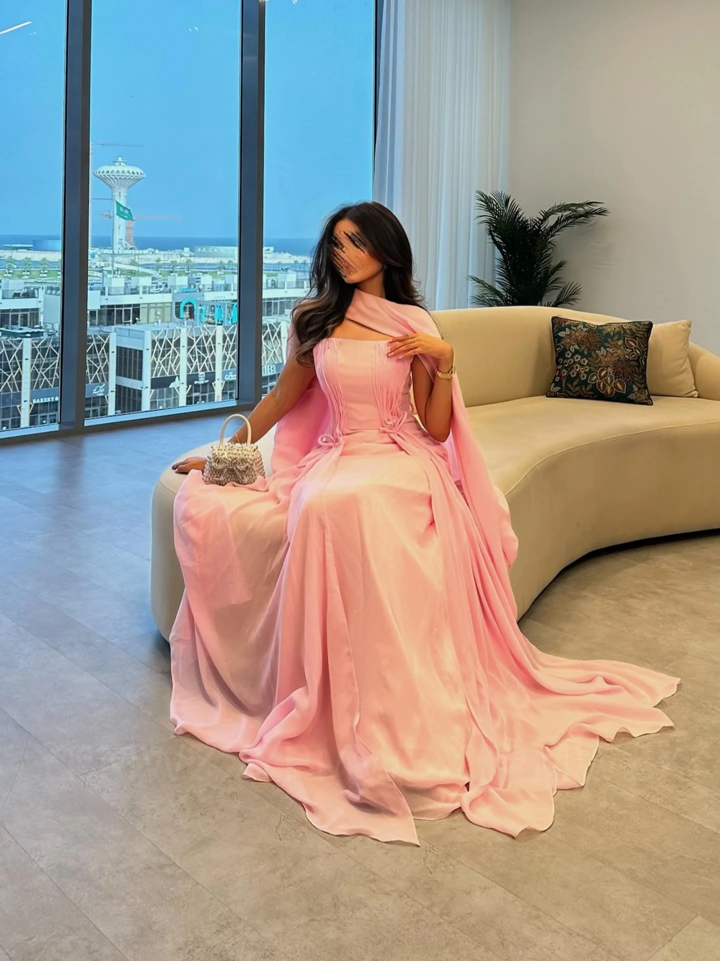 Рисунок 2 - Индивидуальные платья для причастия