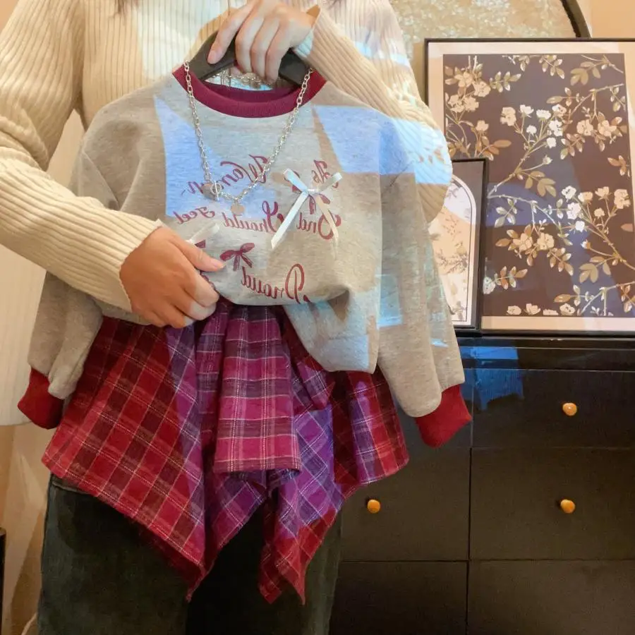 

Новый весенний корейский комплект из двух предметов с бантом и буквенным принтом, с длинными рукавами в стиле пэчворк, цвет 2025, шорты с капюшоном, комплект 90-140 см