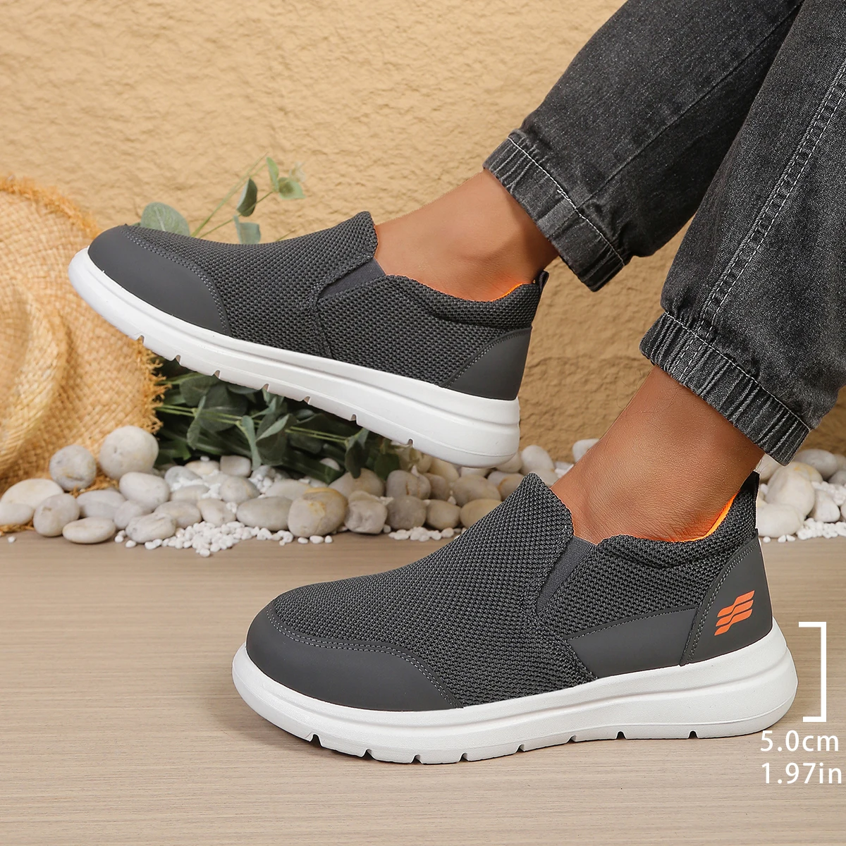 

Новая весенняя модель легких мужских повседневных туфель, дышащие мужские спортивные туфли из сетки, лоферы, прогулочные туфли, бесплатная экспресс-доставка