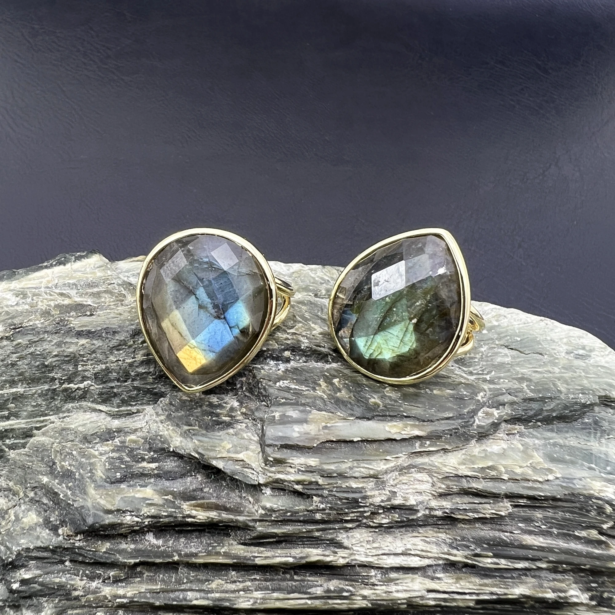 5PCS Pure Gold Color Filled Large Waterdrop Shape Faceted Natural Flash Labradorite Adjustable Ring For Women MY240311