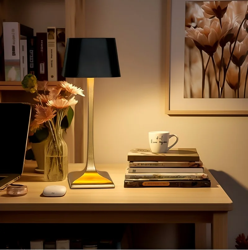 

New Arrival Nordic LED Table Lamp Quadrilateral Fashion Hotel Night Lamp Charging Modern Restaurant Table Lamp