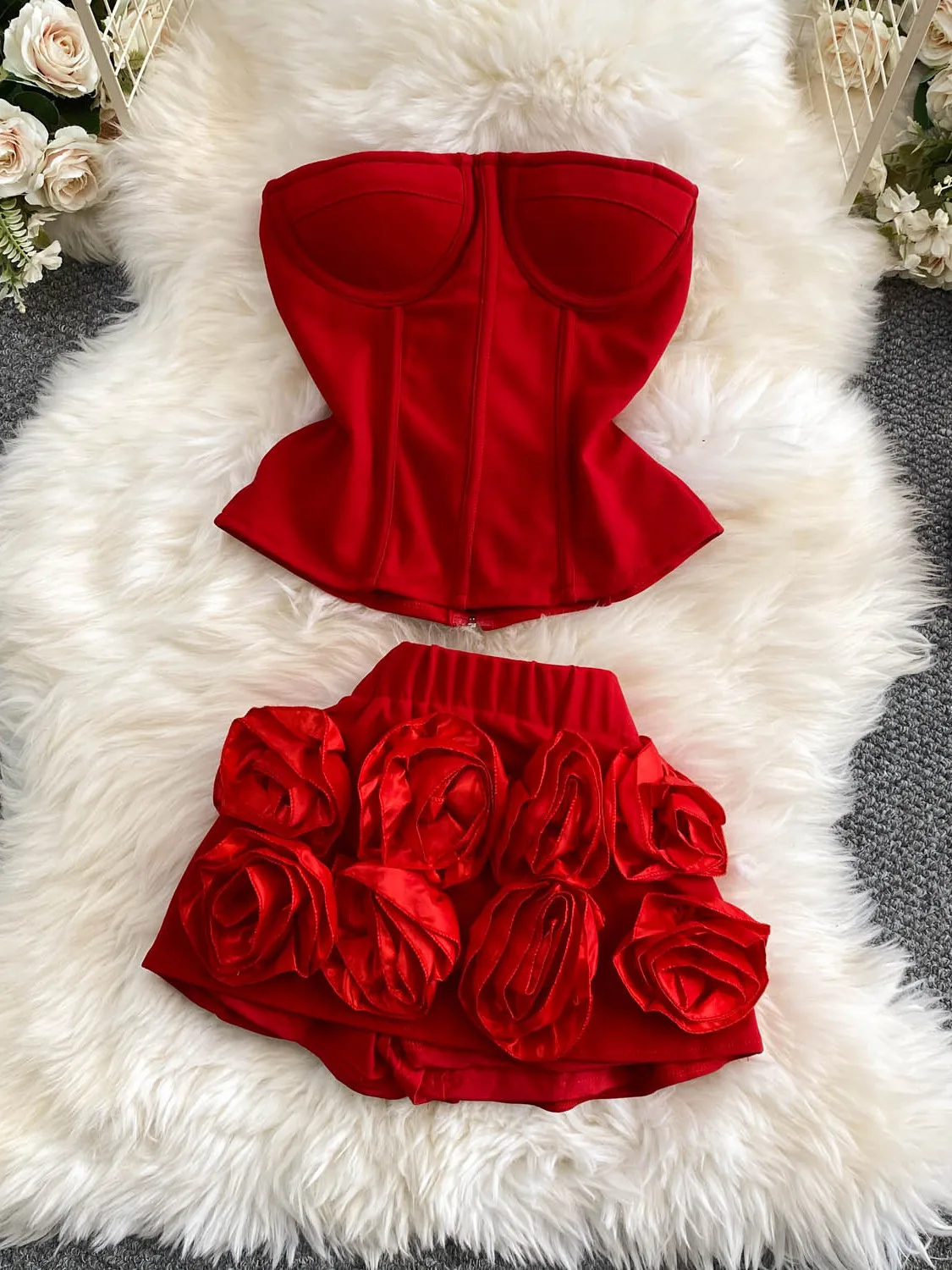 

Elegant Sexy Fishbone Waist Slimming Tube Top Short Skirt Set with 3D Floral Design High Waist Commute Style for Young Women