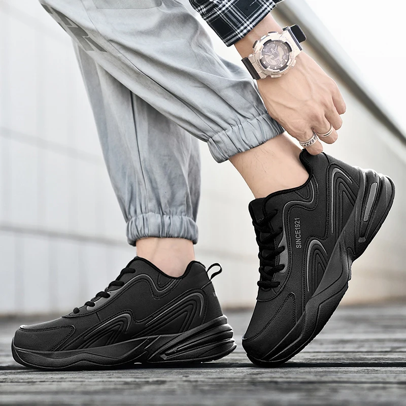 أحذية رياضية كاجوال للسباق بين الوالدين والطفل للفصول الأربعة أحذية جري خارجية غير قابلة للانزلاق للرجال مقاس كبير أحذية رياضية خفيفة الوزن قابلة للتنفس