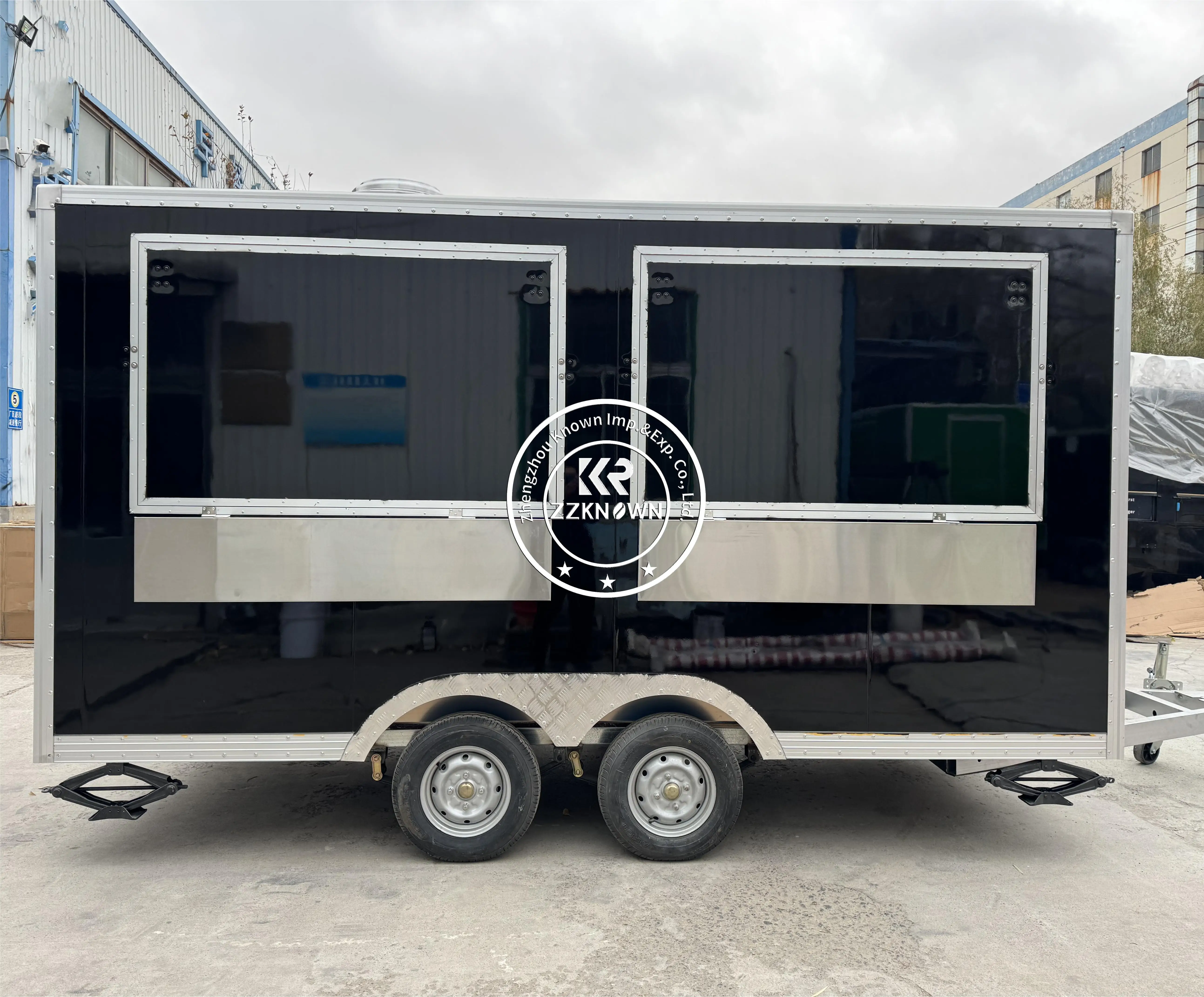 Mobile Food Truck Coffee Snack Kiosk Customized New Fashion Mobile Catering Food Trailer with Full Equipment