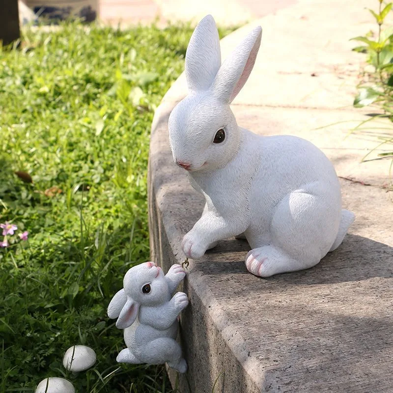 1pc Creative Climbing Rope Squirrel Figurine Ornament Garden Simulation Animal Resin Accessories Decorative Gardening Ornaments